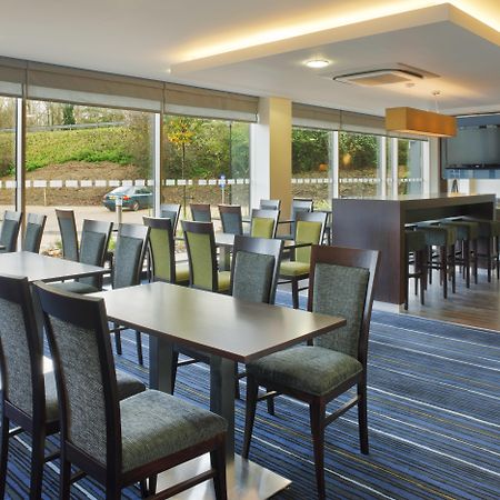 Holiday Inn Express Cambridge Duxford M11 Jct 10 By Ihg Exterior foto