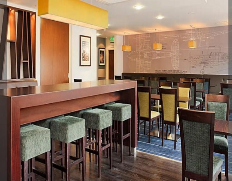Holiday Inn Express Cambridge Duxford M11 Jct 10 By Ihg Exterior foto